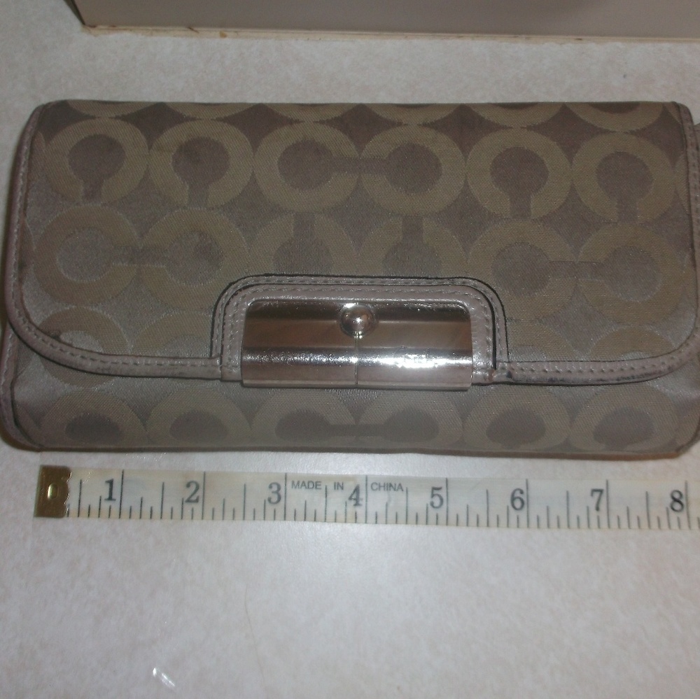 SOLD Coach Wallet
